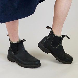 Black 510 Blundstones Lightly Worn